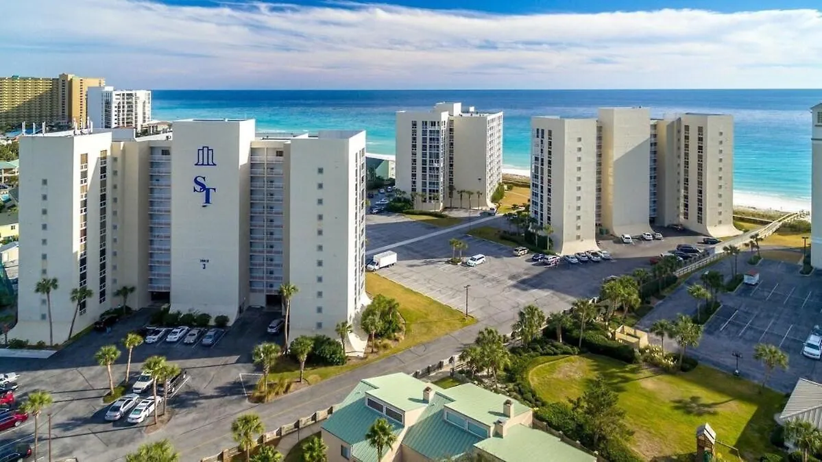 1086 Beach Condo Shoreline Towers Free Beach Setup Destin Holiday home